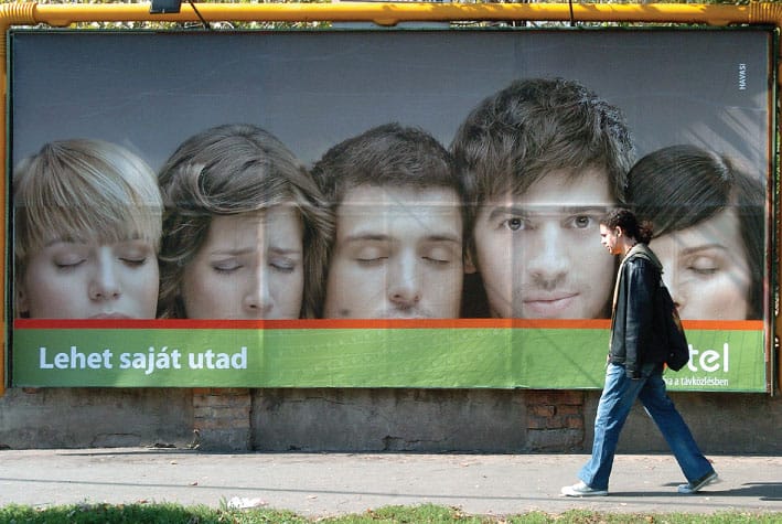 Egyelőre nem fizetteti ki a telefonadót az Invitel