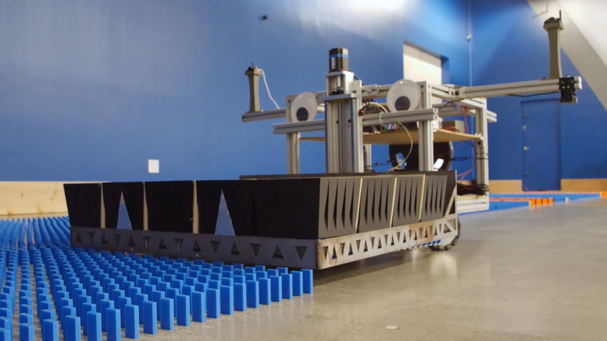 100 ezer dominóból építette meg a Super Mario egy képkockáját egy robot – videó