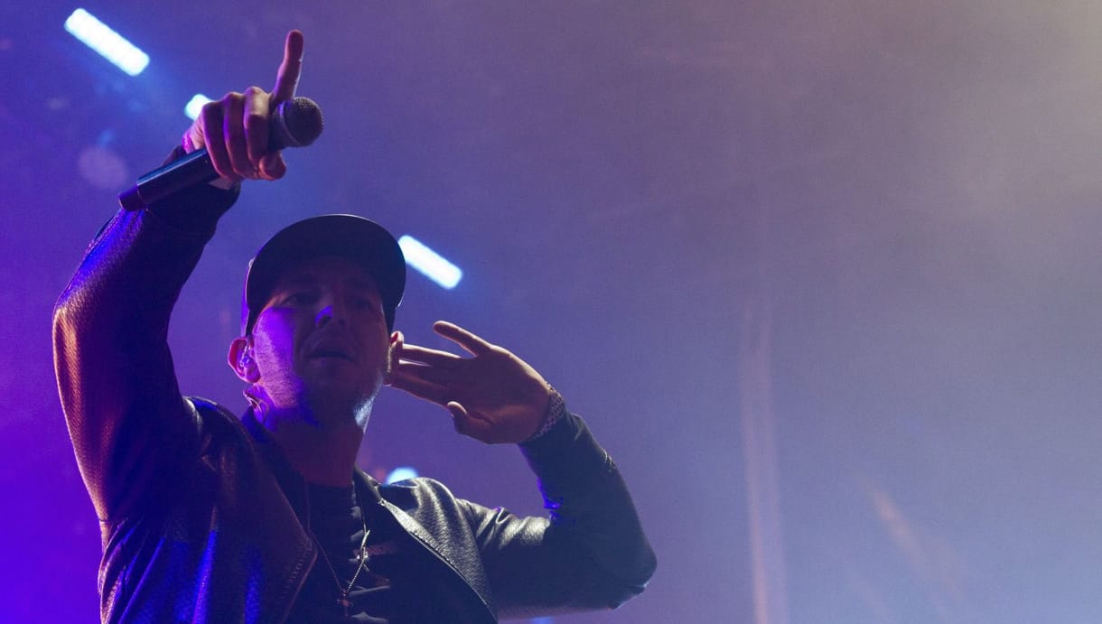 Curtis állami gondozott és fogyatékkal élő gyerekeknek okozott csalódást