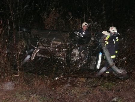 Átrepült egy árkon, majd felborult egy Skoda Nyírturánál