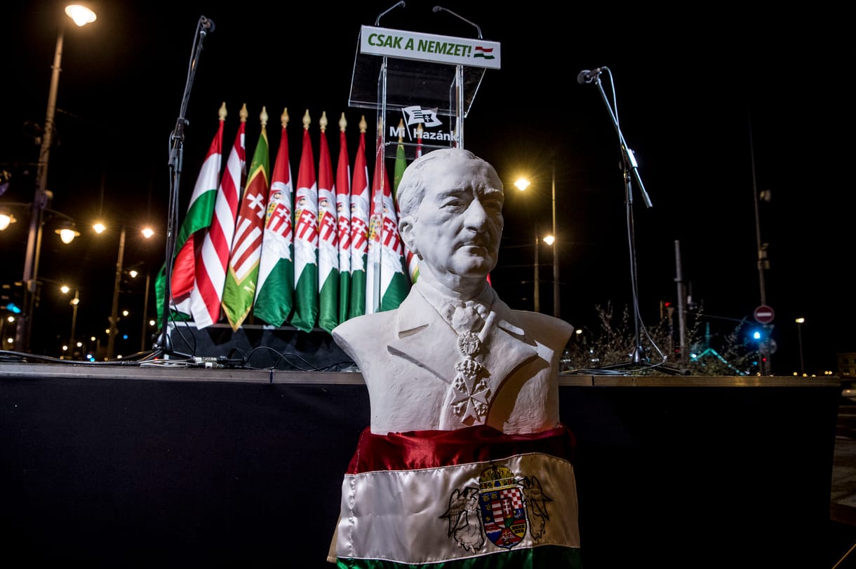 Horthy méltatására is jut idő a Parlamentben a NATO-s témák és a költségvetés mellett