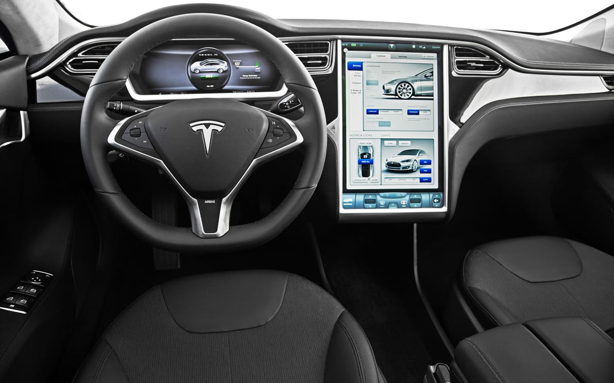 Van, ahol nem nézik jó szemmel a Tesla robotpilótáját