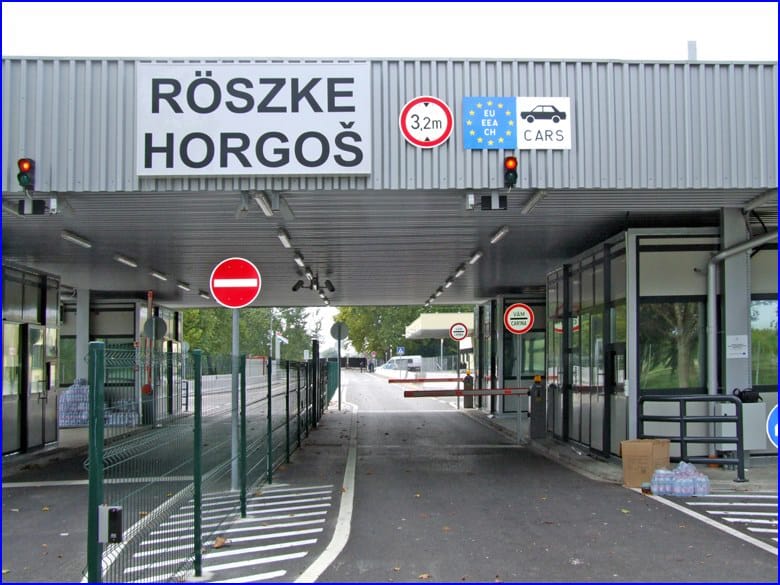 Ha hétvége, akkor megint több órás torlódás a határátkelőknél