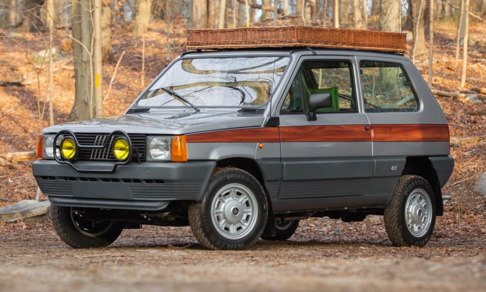 Mennyivel stílusosabb ez a régi Fiat Panda 4x4 napjaink SUV-jainál