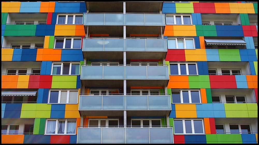 Drágul a tégla- és a panellakás is