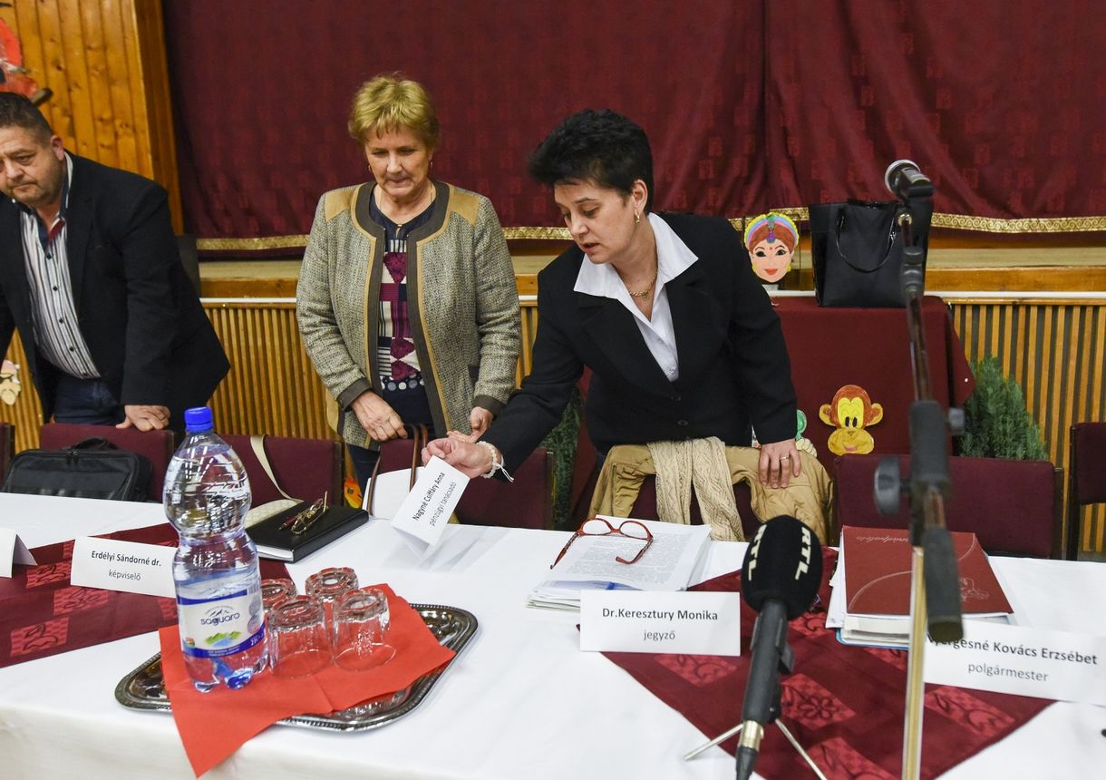 Lázártól várták a csodát Csanádpalotán, ez lett belőle