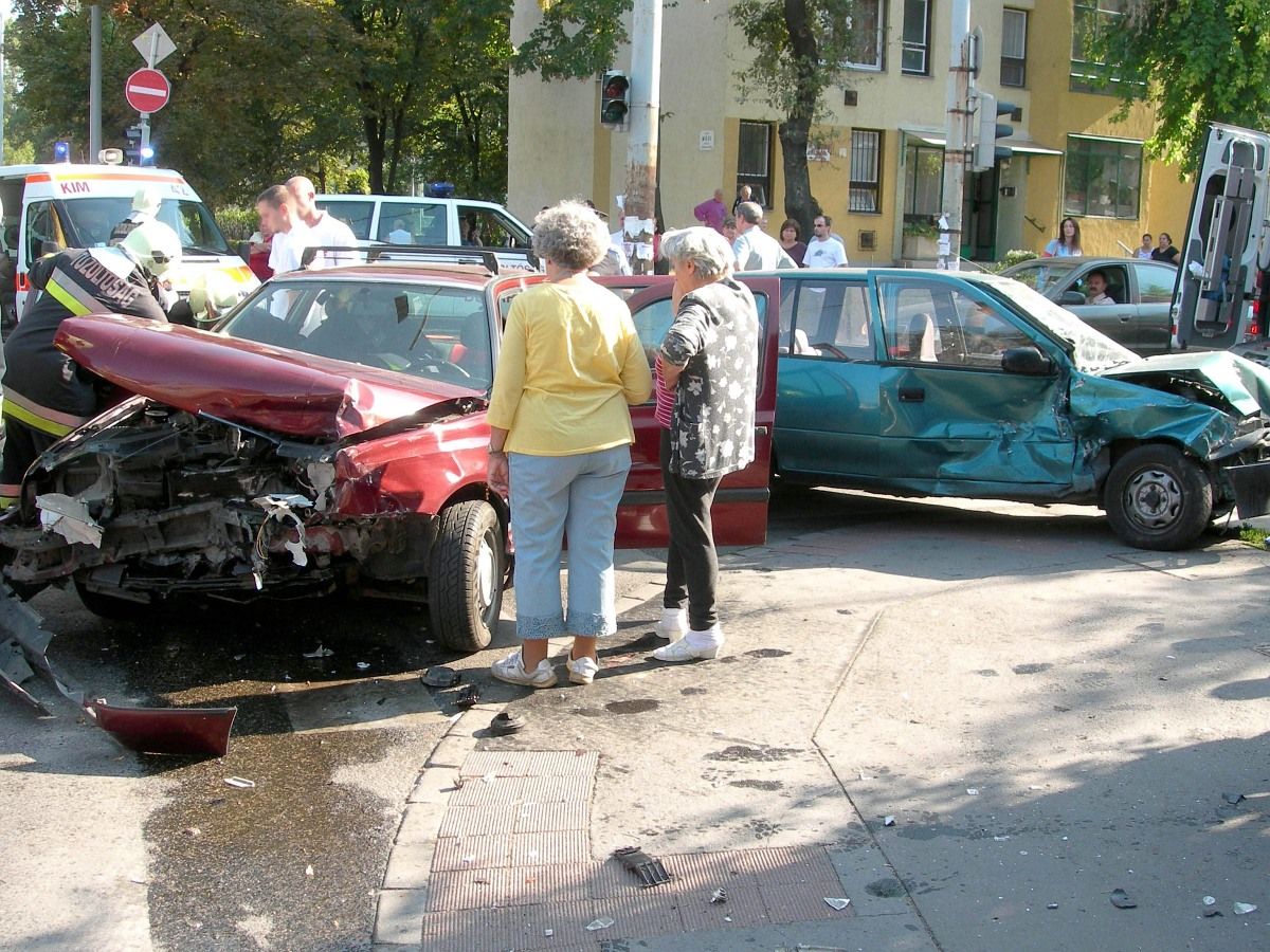 Súlyos baleset történt Kőbányán – fotó