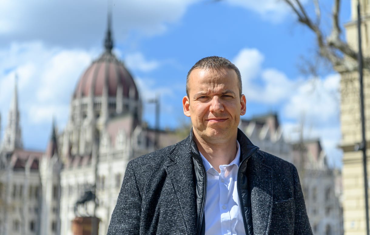 A pártelnök, aki szerint magánemberként lehet neonáci tüntetésekre járni – HVG-portré Toroczkai Lászlóval