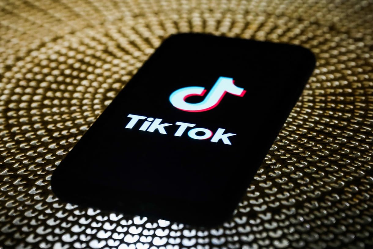 TikTok-kihívás vezetett a lánya halálához és a nő szerint ez az algoritmus bűne