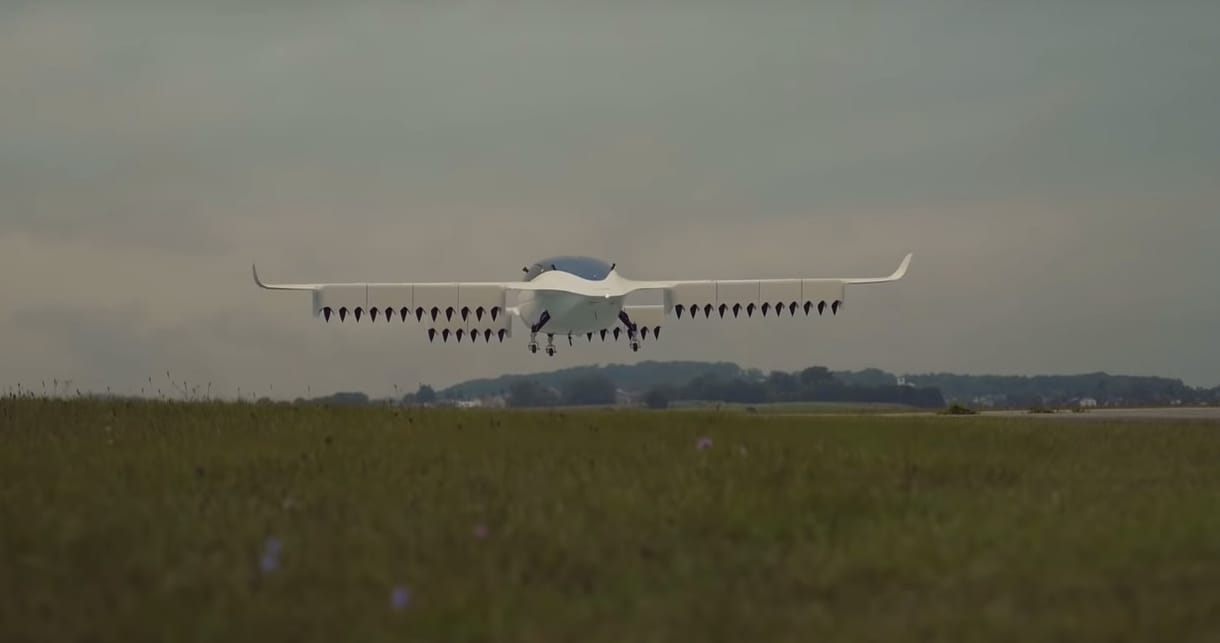 Videó: Simán repül az elektromos taxi, ami 300 km/h-val szállítana utasokat