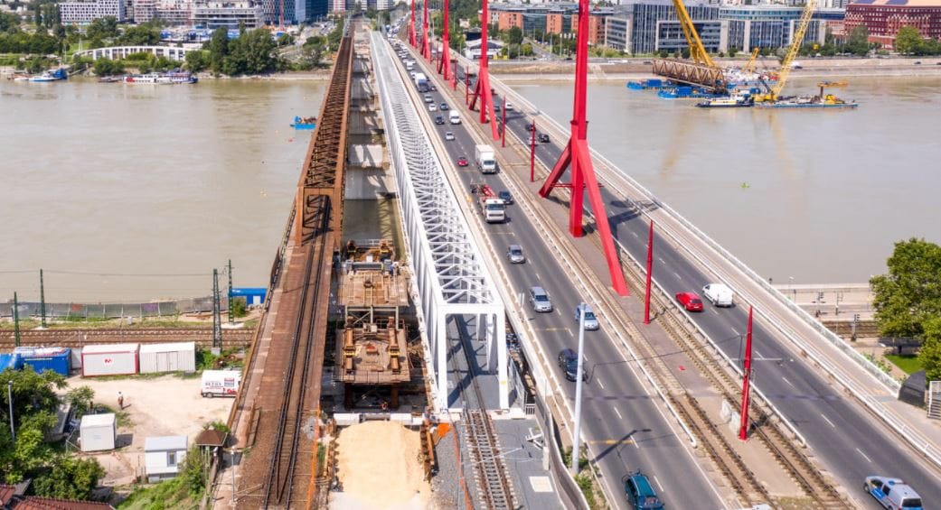 Indul a második, új budapesti vasúti Duna-híd építése
