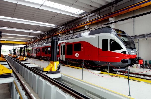 Magyarországon bővíthet a Stadler az erős svájci frank miatt