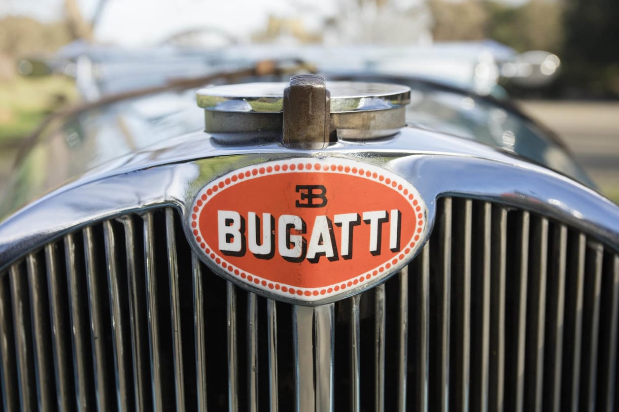 Enzo Ferrari után Ettore Bugattiról is filmet csinálnak