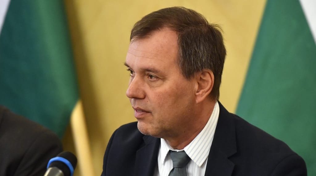 Szlávik János: Aki teheti, kérje a koronavírus elleni oltást!