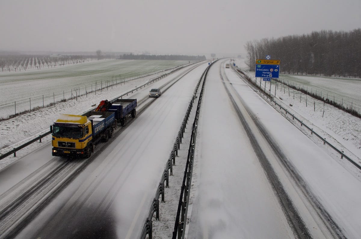 A hókáosz elmarad, de az ország lelassult 