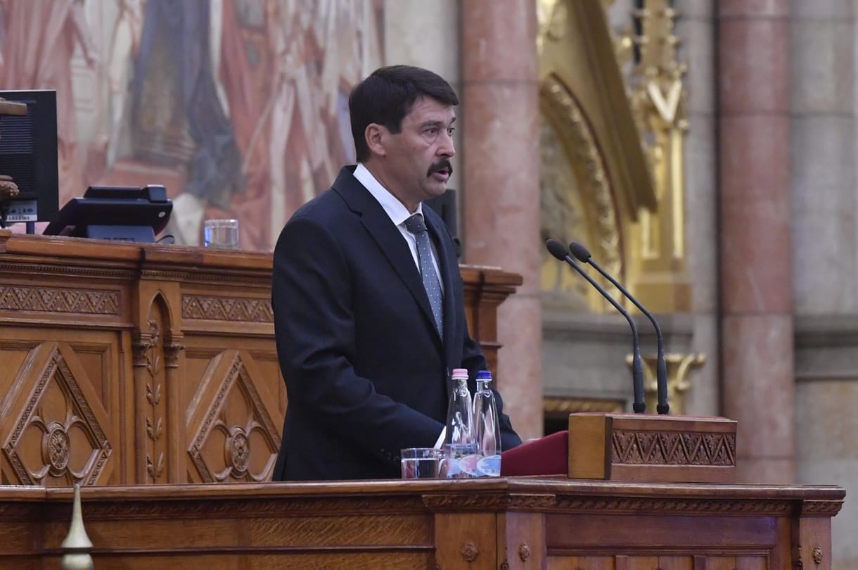 Áder János felajánlotta Magyarország segítségét Horvátországnak