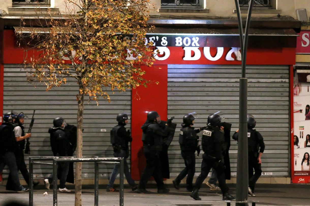 Még a támadások előtt kihallgatták az egyik párizsi terroristát, de elengedték