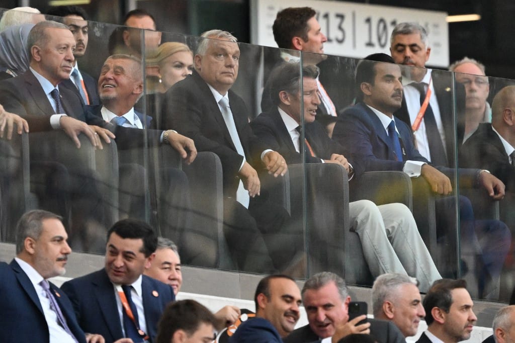 Szent István választását látszik meghazudtolni Orbán Viktor barátkozása a Kelet diktátoraival