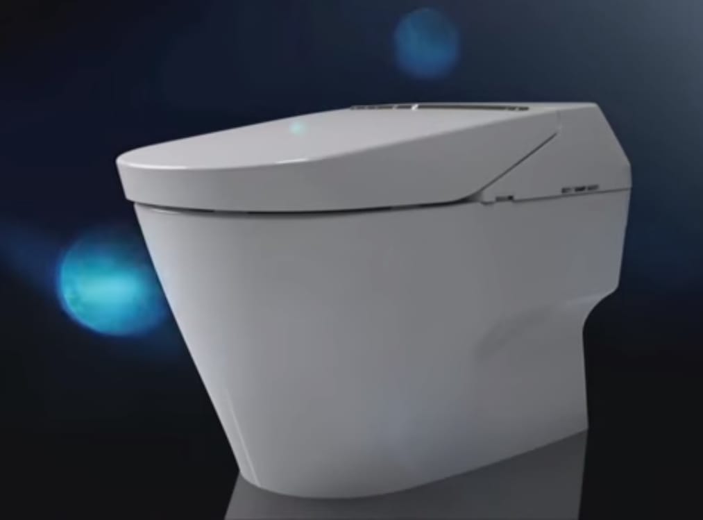 Már a WC is intelligens, ezt például elég évente egyszer takarítani