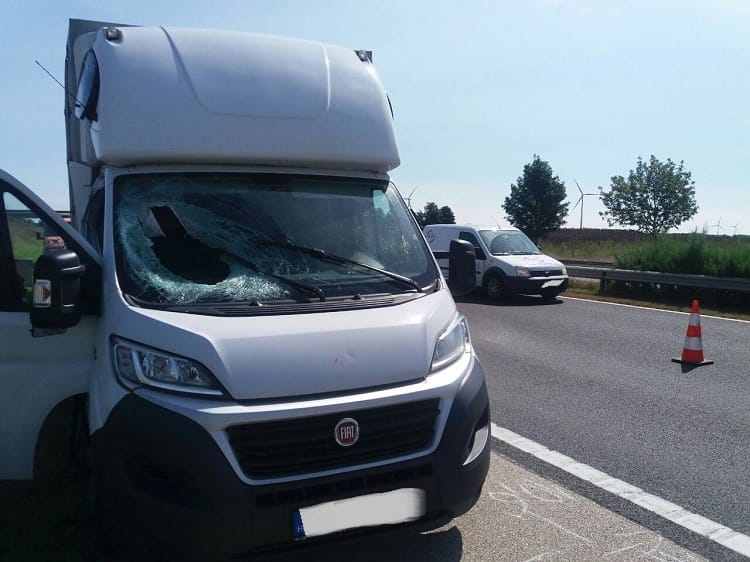 Elfogták a sofőrt, akinek elszabadult kereke megölt egy lányt
