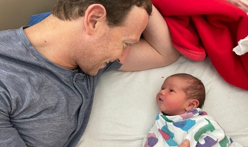 Megszületett Mark Zuckerberg harmadik gyereke