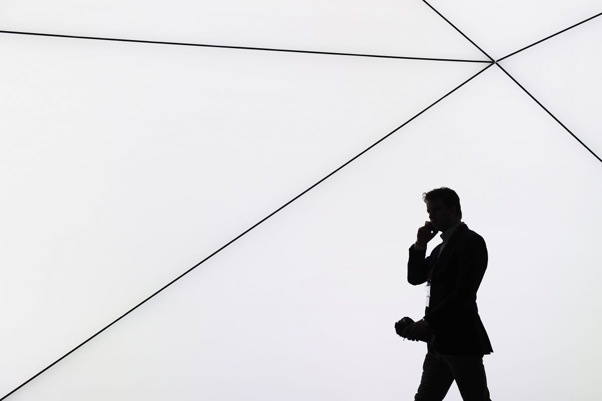 Nemzetbiztonsági kockázatot lát Románia a telefonkártyákban
