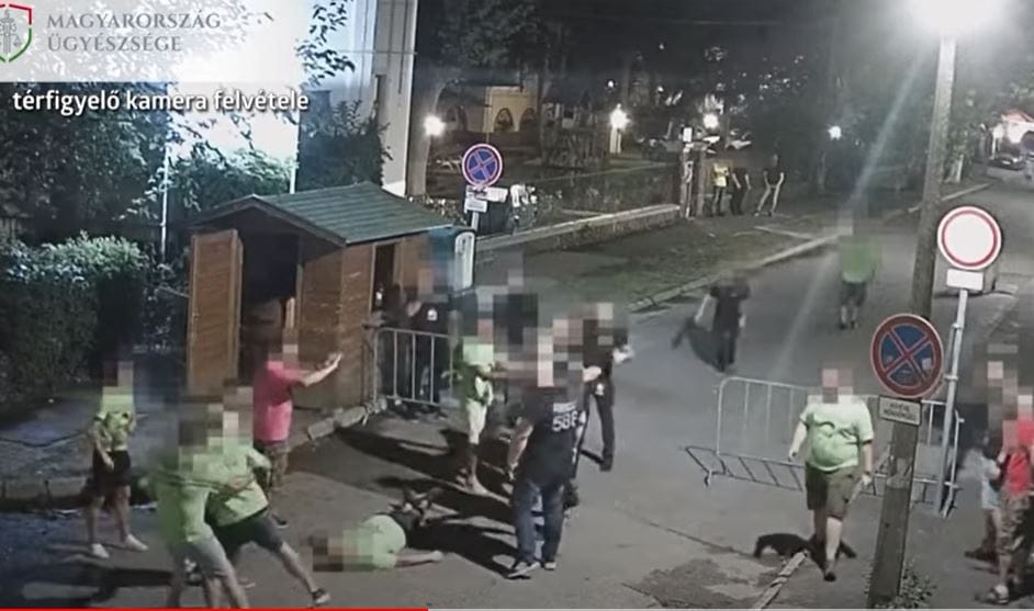 Biztonsági őrök támadtak egy legénybúcsúzó társaságra Siófokon – videó
