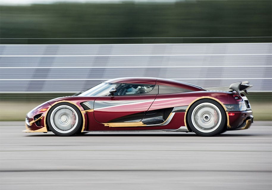Nem tartott sokáig a Bugatti Chiron királysága, itt az új rekorder – videó