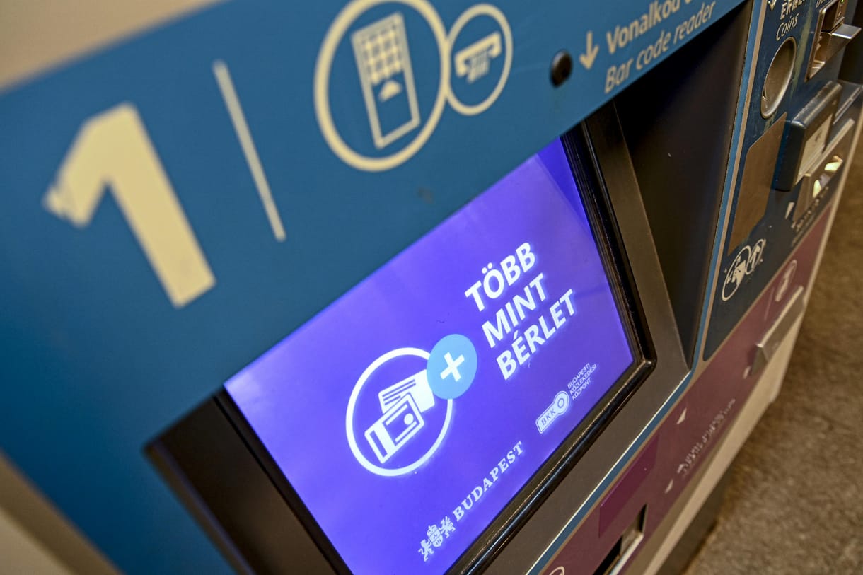 Kompenzálja a BKK azokat, akik éves bérletet váltottak