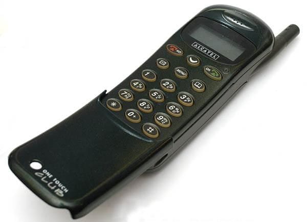 Mit tud 2015-ben egy Alcatel csúcsmobil?
