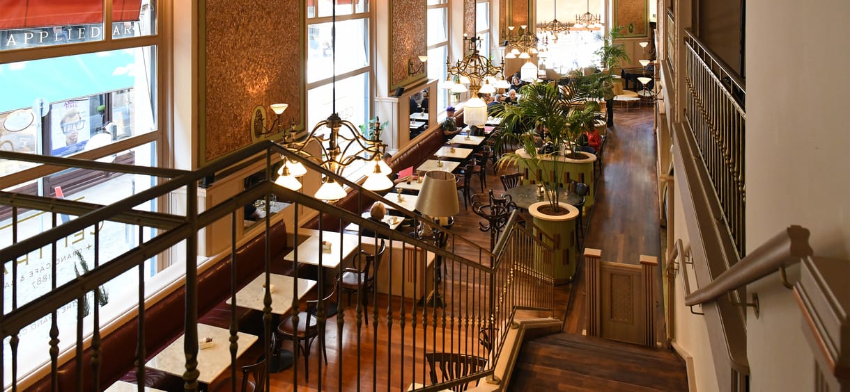 A Gundel-palacsinta receptjét mindenki tudja, a Centrálban pedig mindenki járt - egy budapesti grand café újjászületése