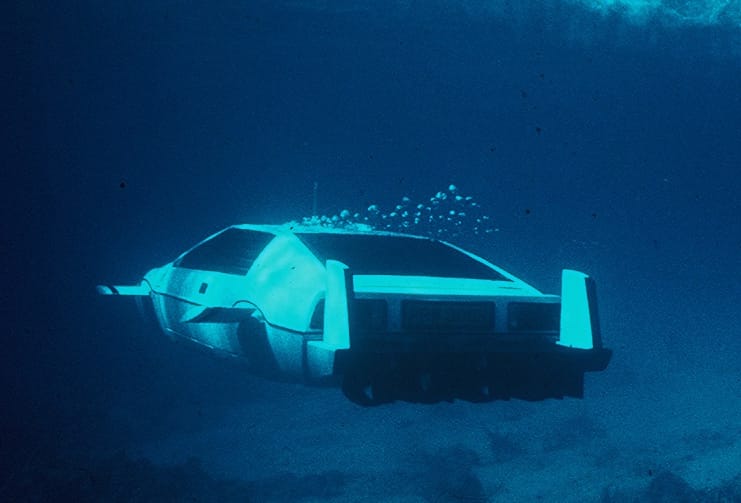 Kié lesz James Bond kétéltű Lotusa?