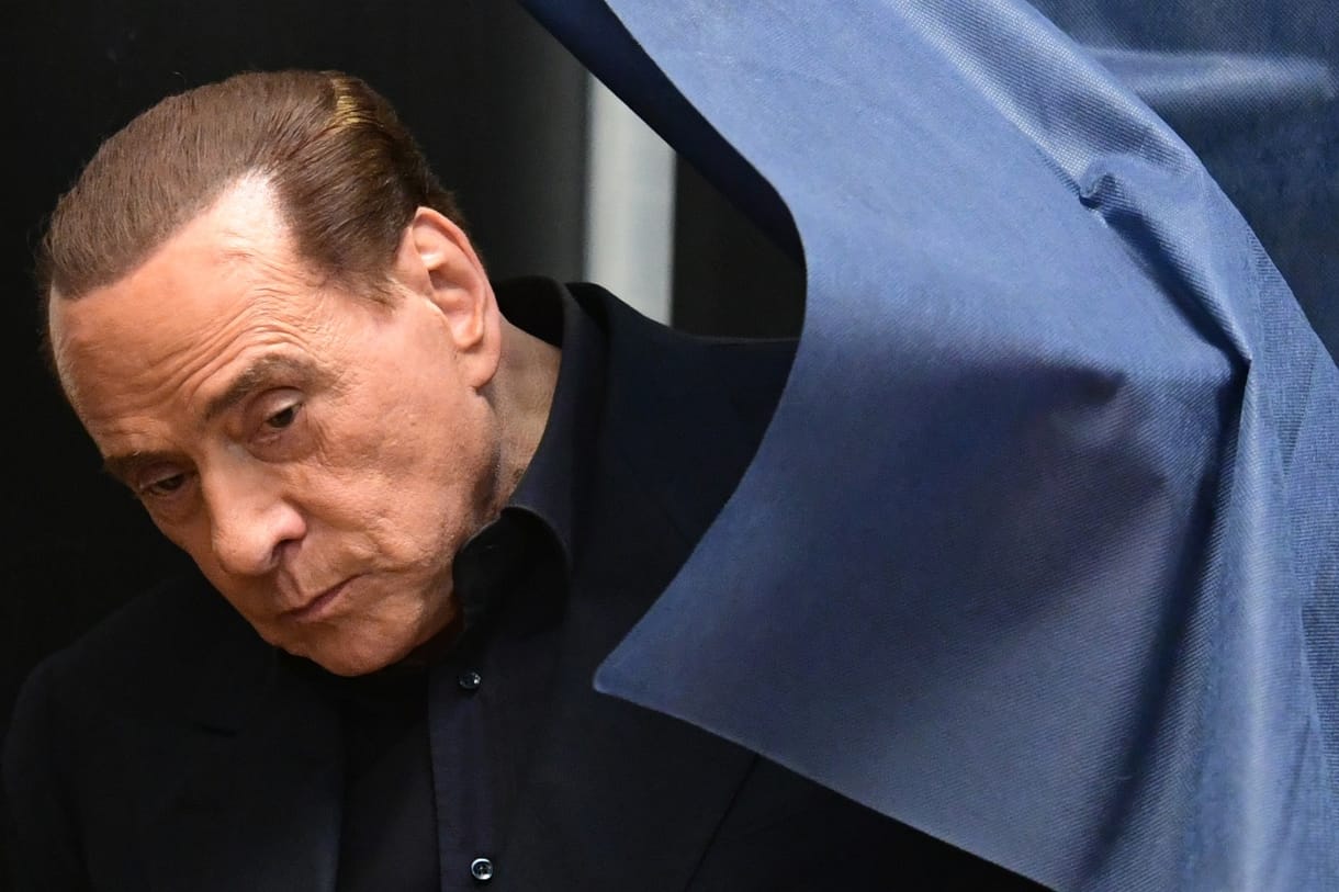 Berlusconi beszólt Macronnak és feleségének