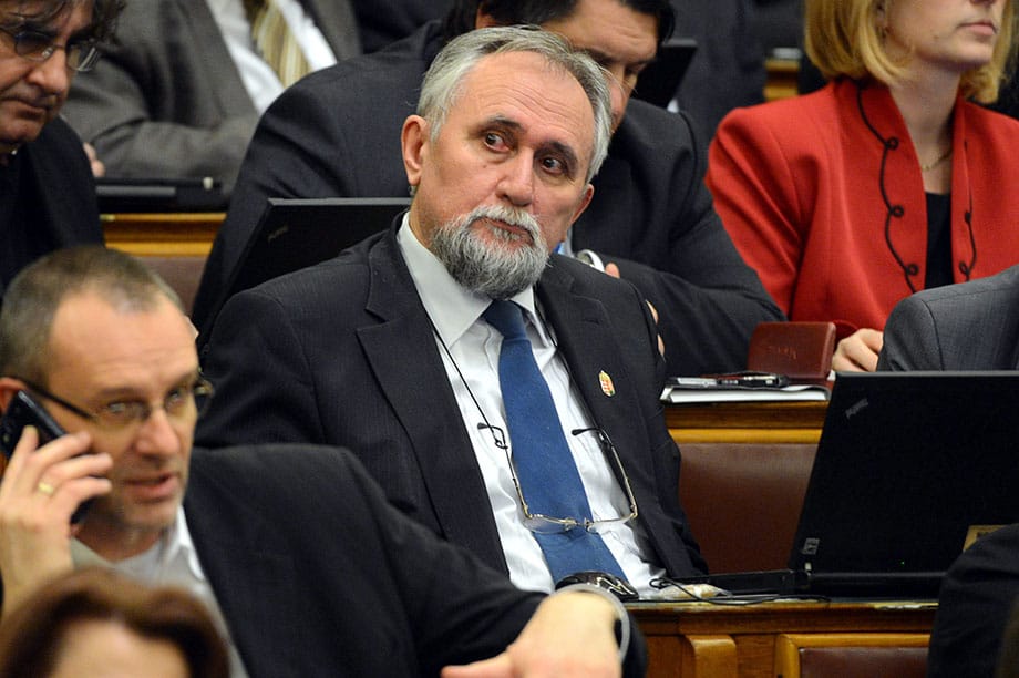 Ángyán József otthagyta a Fideszt