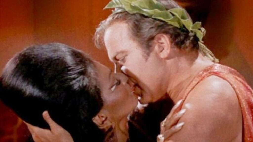 Kilövik az űrbe az elhunyt Star Trek-színésznő hamvait