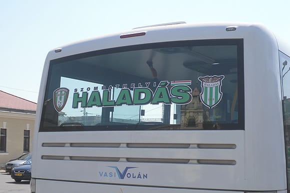 A buszon hányt a gyermeke, nem engedte utazni az édesanyát a sofőr
