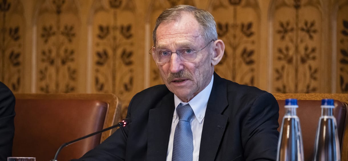 Nem fogadja el a béremelési szabályok átírását a Magyar Orvosi Kamara 