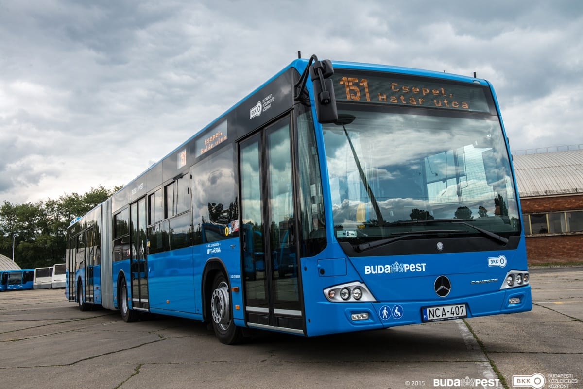 BKV: nincs hajtóvadászat a 45 fokos fülkét lefotózó buszsofőr után