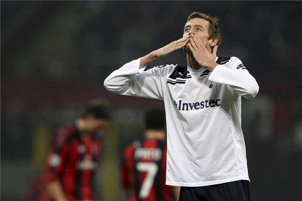 Bejelentette visszavonulását Peter Crouch