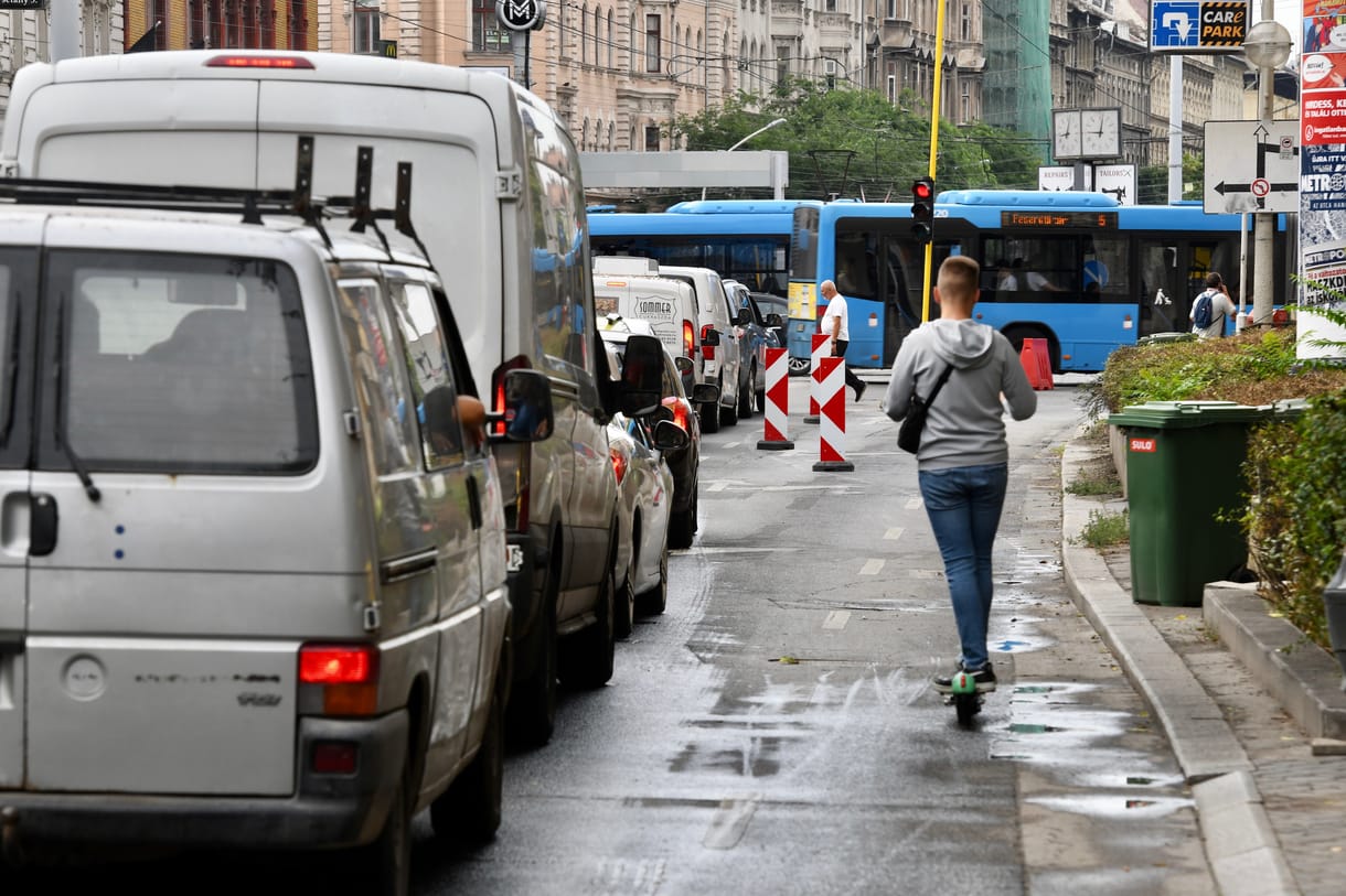 Karácsony előre üzent a Fidesznek: Ne hergeljenek a Blaha Lujza téri felújítás miatt