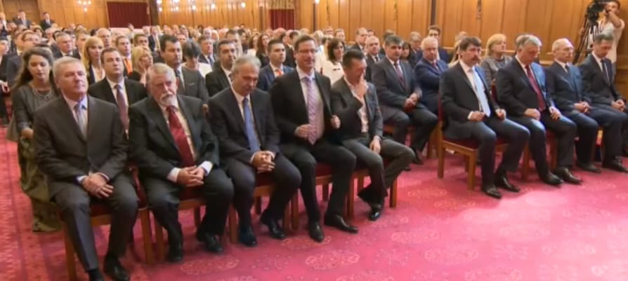Rekordot döntött az államtitkárok és helyettes államtitkárok száma