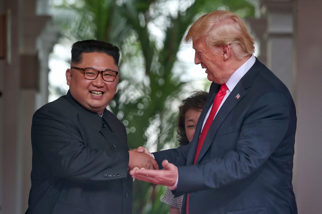Trump küldött egy Elton John-lemezt Kim Dzsongunnak