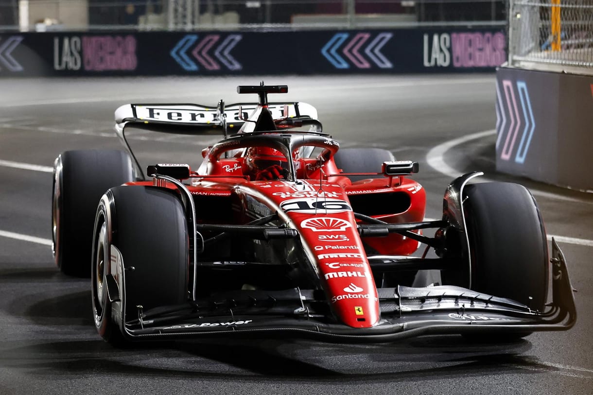 Las Vegas: Leclerc indulhat az élről