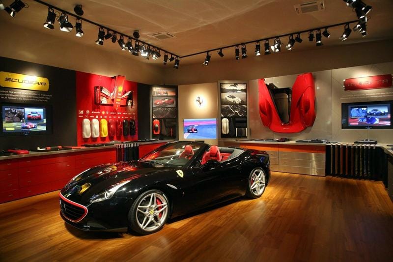 185 autót hív vissza a Ferrari