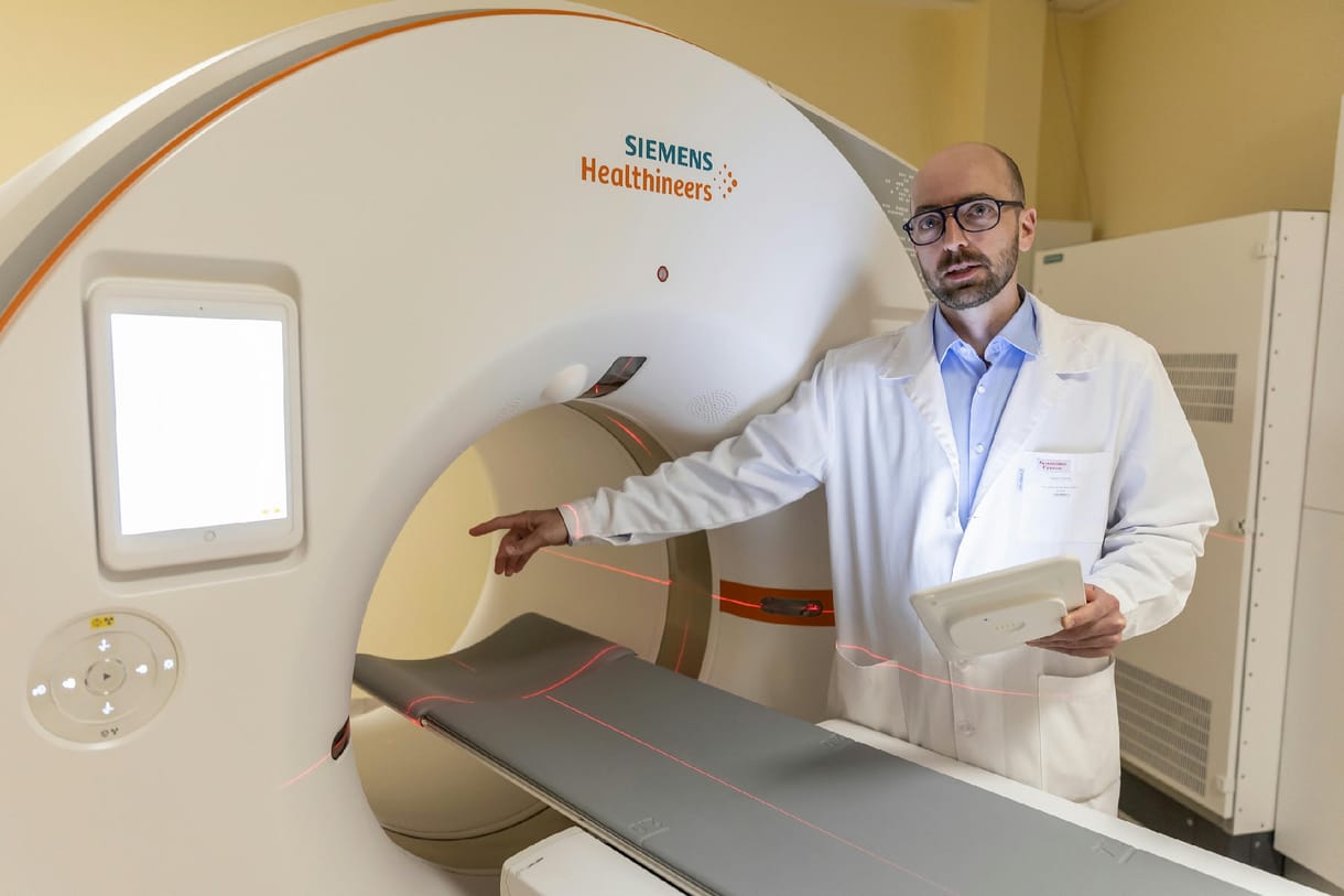 Elpusztítja vagy gyógyítja majd az emberiséget a mesterséges intelligencia? – Interjú