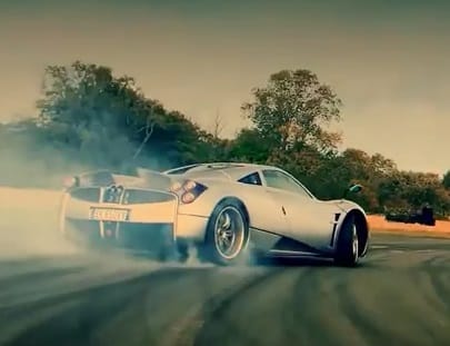 Videó: így telnek a napjai a Top Gear kaszkadőr-sofőrjének