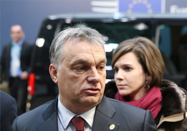 Orbán: a határokat le kell zárni, közvetlen áthelyezésekről nem lehet szó
