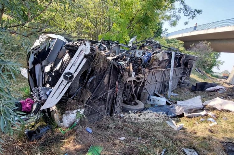 Mind többeket engednek haza az M7-esen történt tragikus baleset sérültjei közül