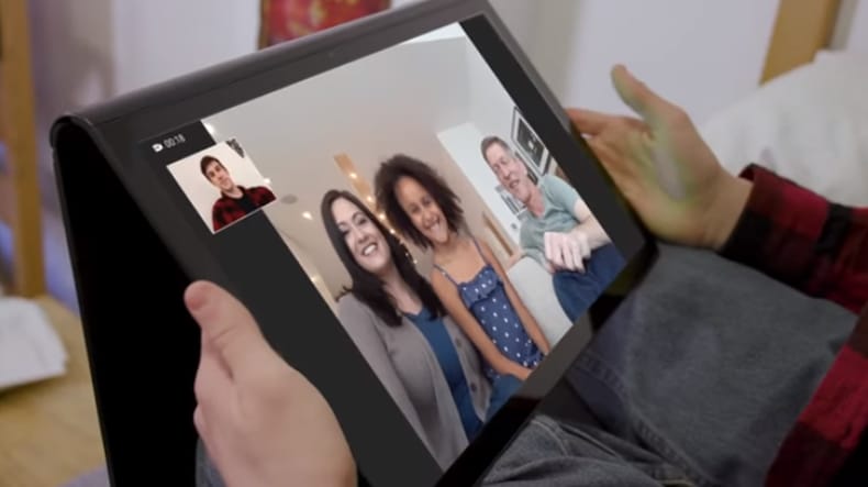 Videó: jön a Samsung óriás tablagépe, közel félméteres képernyője van