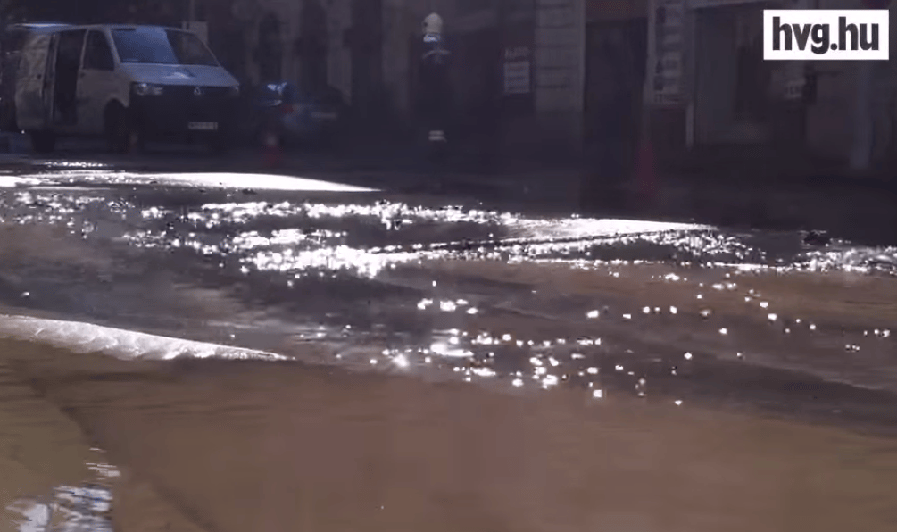 Kiderült, mi okozta a csőtörést a Bosnyák téren